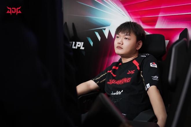 完整嵌入球 完整嵌入球